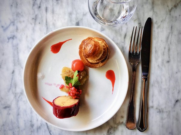 Comment découvrir les traditions de la cuisine méditerranéenne en Crète, Grèce?